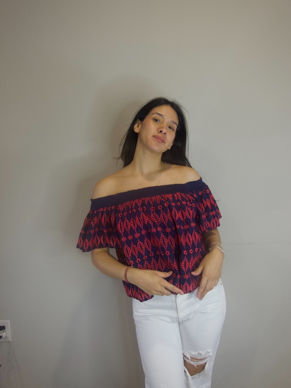 Avara Off-the-Shoulder Printed Blouse Size S